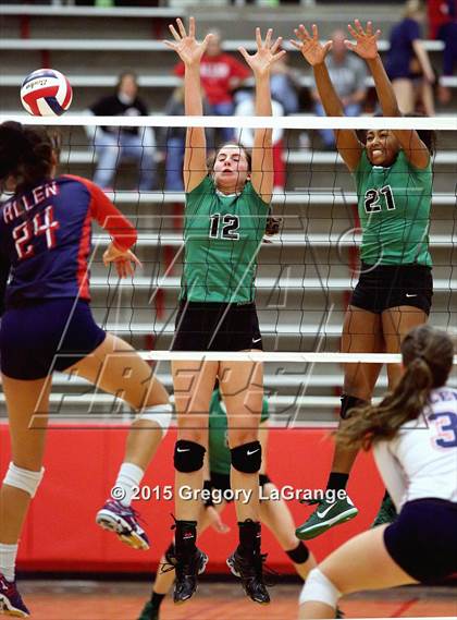 Thumbnail 2 in Allen vs. Carroll  photogallery.