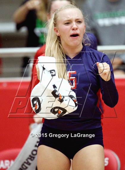 Thumbnail 3 in Allen vs. Carroll  photogallery.