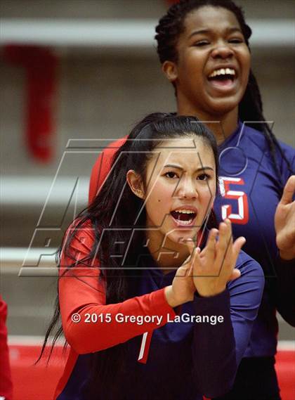 Thumbnail 3 in Allen vs. Carroll  photogallery.