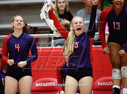 Thumbnail 2 in Allen vs. Carroll  photogallery.