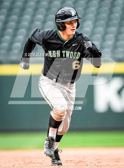 Thumbnail 3 in Kentwood vs. Lake Washington photogallery.