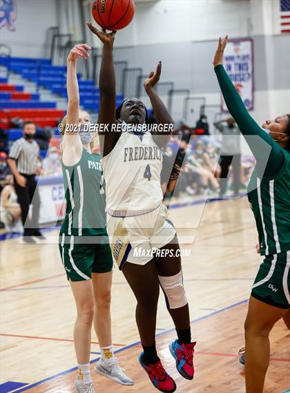 Thumbnail 2 in George Washington vs Frederick (Warrior Challenge) photogallery.