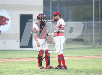 Thumbnail 2 in Sharyland vs Palmview (UIL 5A Regional Quarterfinal)  photogallery.