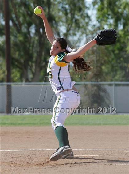Thumbnail 3 in Calabasas @ Royal photogallery.
