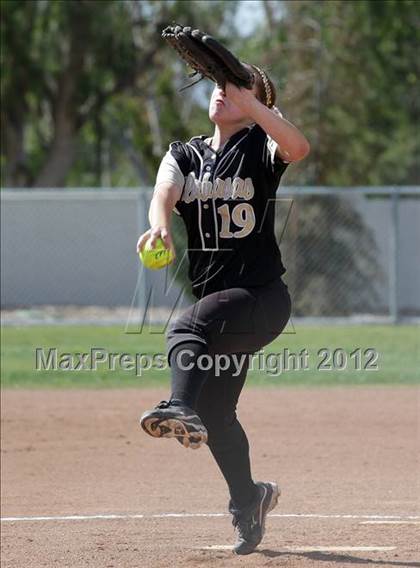 Thumbnail 1 in Calabasas @ Royal photogallery.