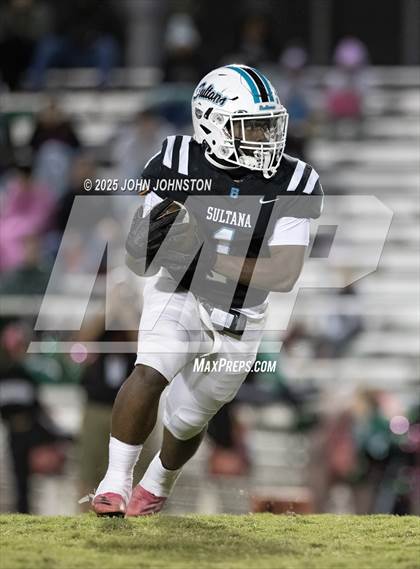 Thumbnail 2 in Burroughs @ Sultana photogallery.