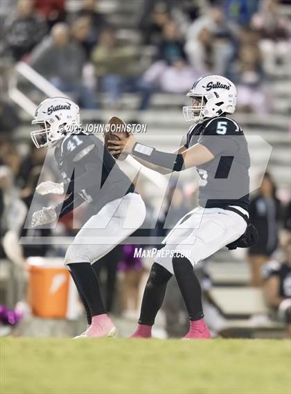 Thumbnail 3 in Burroughs @ Sultana photogallery.