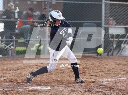 Thumbnail 2 in Teays Valley vs Amanda-Clearcreek photogallery.