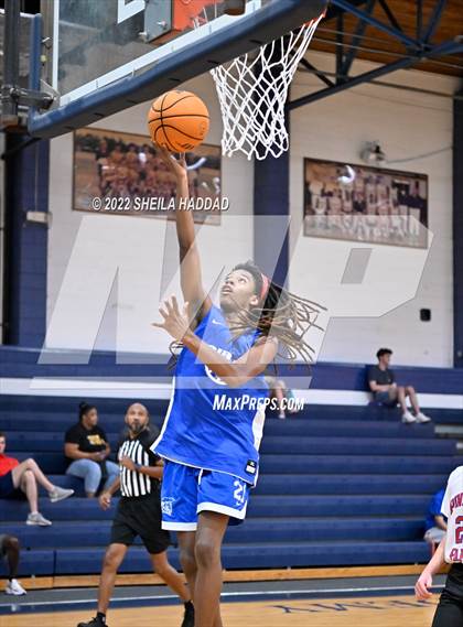 Thumbnail 1 in Gibbs vs Pinellas Park (The Hoop Vibe) photogallery.