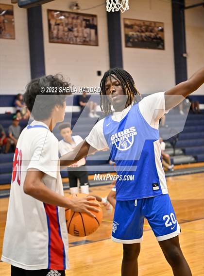 Thumbnail 2 in Gibbs vs Pinellas Park (The Hoop Vibe) photogallery.