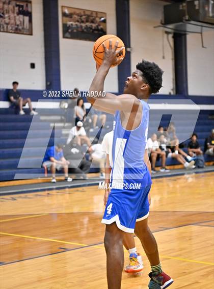 Thumbnail 2 in Gibbs vs Pinellas Park (The Hoop Vibe) photogallery.
