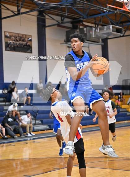Thumbnail 3 in Gibbs vs Pinellas Park (The Hoop Vibe) photogallery.