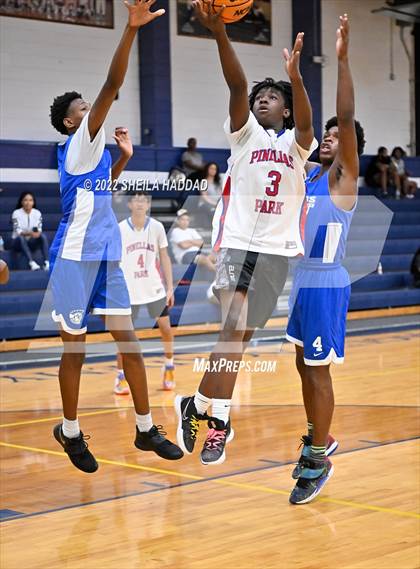 Thumbnail 1 in Gibbs vs Pinellas Park (The Hoop Vibe) photogallery.