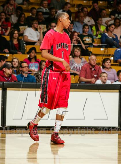 Thumbnail 3 in Eaglecrest vs. Mountain Vista (CHSAA 5A Final Four) photogallery.