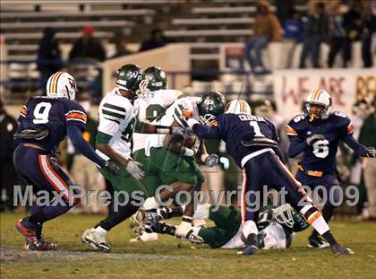 Thumbnail 3 in Wayne County vs. West Point (MHSAA Class 5A Final) photogallery.