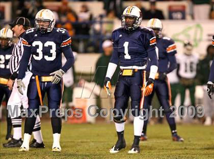 Thumbnail 3 in Wayne County vs. West Point (MHSAA Class 5A Final) photogallery.