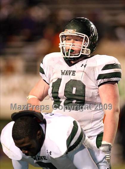 Thumbnail 2 in Wayne County vs. West Point (MHSAA Class 5A Final) photogallery.