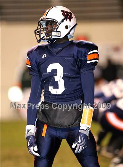 Thumbnail 2 in Wayne County vs. West Point (MHSAA Class 5A Final) photogallery.