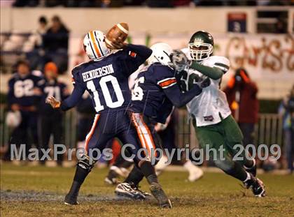 Thumbnail 3 in Wayne County vs. West Point (MHSAA Class 5A Final) photogallery.