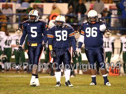 Thumbnail 2 in Wayne County vs. West Point (MHSAA Class 5A Final) photogallery.