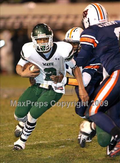 Thumbnail 2 in Wayne County vs. West Point (MHSAA Class 5A Final) photogallery.