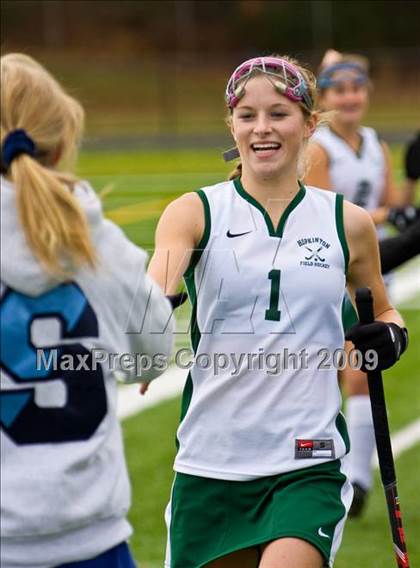 Thumbnail 3 in Sandwich vs Hopkinton (MIAA D1 South Semifinal) photogallery.