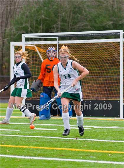 Thumbnail 3 in Sandwich vs Hopkinton (MIAA D1 South Semifinal) photogallery.