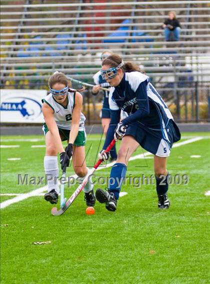 Thumbnail 2 in Sandwich vs Hopkinton (MIAA D1 South Semifinal) photogallery.