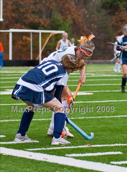 Thumbnail 2 in Sandwich vs Hopkinton (MIAA D1 South Semifinal) photogallery.