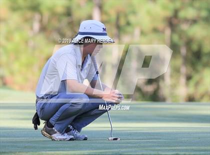 Thumbnail 1 in FHSAA 2A District Playoff photogallery.