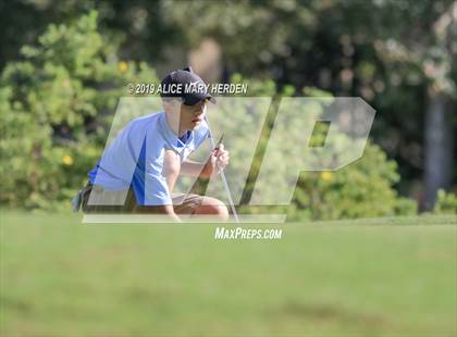 Thumbnail 3 in FHSAA 2A District Playoff photogallery.