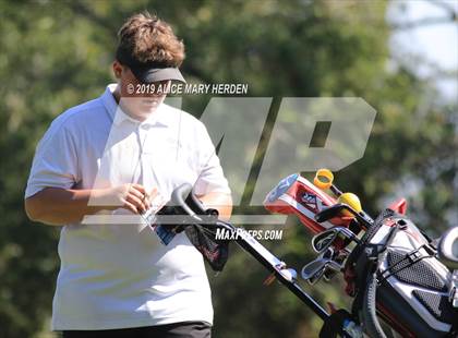Thumbnail 2 in FHSAA 2A District Playoff photogallery.