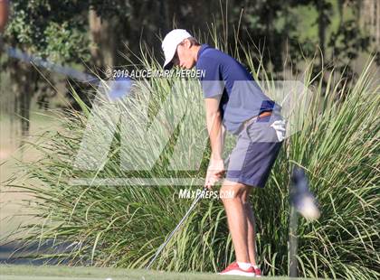 Thumbnail 3 in FHSAA 2A District Playoff photogallery.
