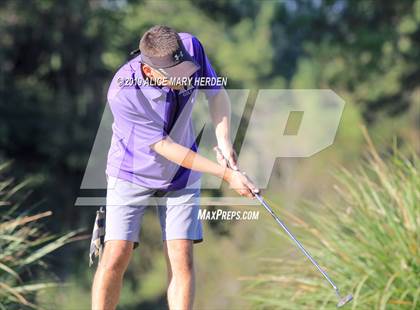 Thumbnail 2 in FHSAA 2A District Playoff photogallery.