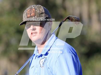 Thumbnail 1 in FHSAA 2A District Playoff photogallery.