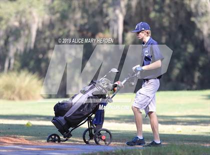 Thumbnail 1 in FHSAA 2A District Playoff photogallery.