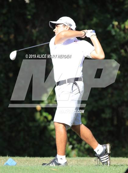 Thumbnail 2 in FHSAA 2A District Playoff photogallery.