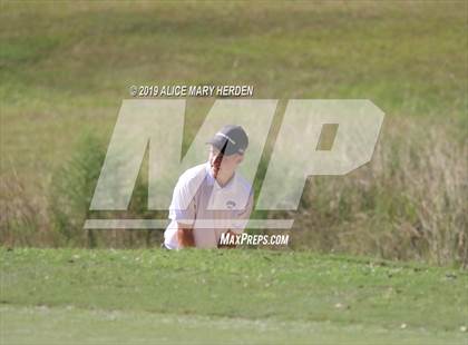 Thumbnail 2 in FHSAA 2A District Playoff photogallery.