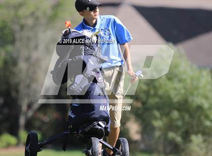Thumbnail 2 in FHSAA 2A District Playoff photogallery.