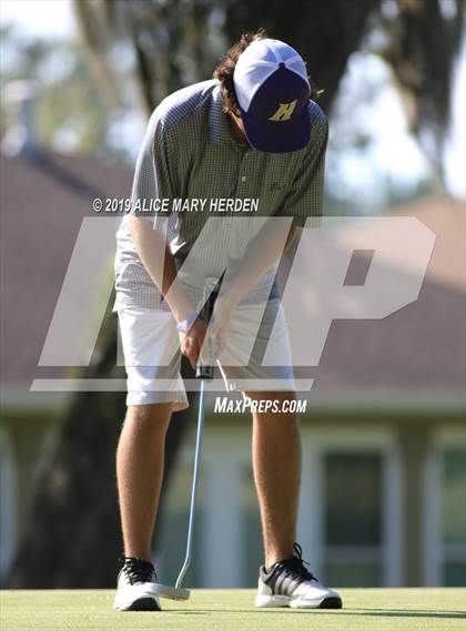 Thumbnail 1 in FHSAA 2A District Playoff photogallery.
