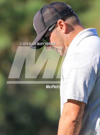 Thumbnail 2 in FHSAA 2A District Playoff photogallery.