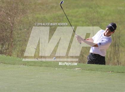 Thumbnail 3 in FHSAA 2A District Playoff photogallery.