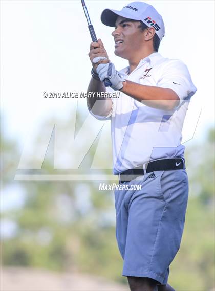Thumbnail 3 in FHSAA 2A District Playoff photogallery.