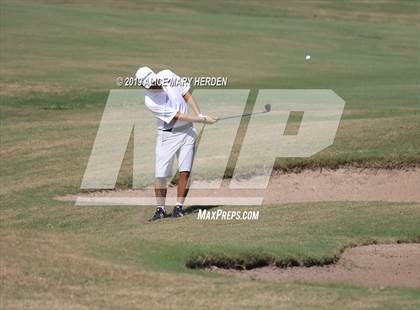 Thumbnail 2 in FHSAA 2A District Playoff photogallery.