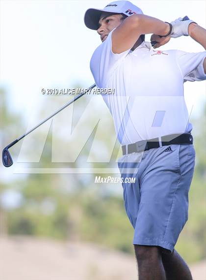 Thumbnail 2 in FHSAA 2A District Playoff photogallery.