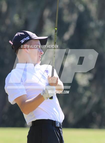 Thumbnail 3 in FHSAA 2A District Playoff photogallery.