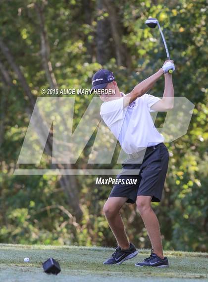 Thumbnail 1 in FHSAA 2A District Playoff photogallery.