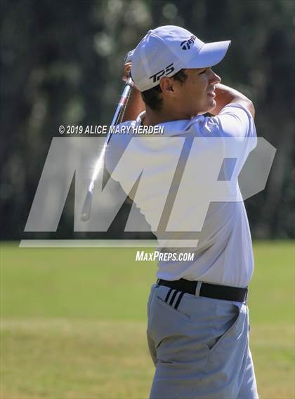 Thumbnail 2 in FHSAA 2A District Playoff photogallery.