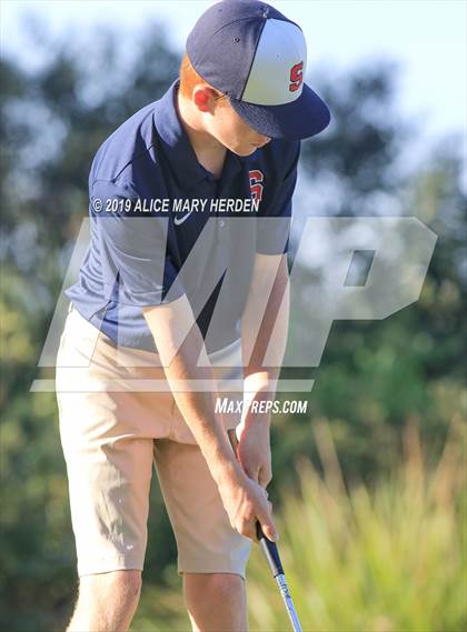 Thumbnail 2 in FHSAA 2A District Playoff photogallery.