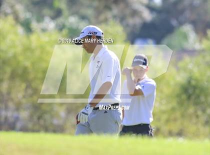 Thumbnail 2 in FHSAA 2A District Playoff photogallery.